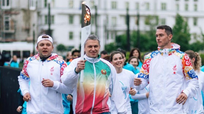 Vienna, Budapest welcome Flame of Peace of Minsk European Games