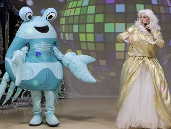 Праздник для детей-сирот