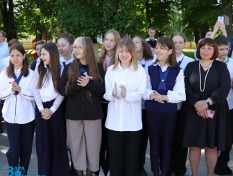 Последний звонок прозвучал сегодня для школьников Мостовского района