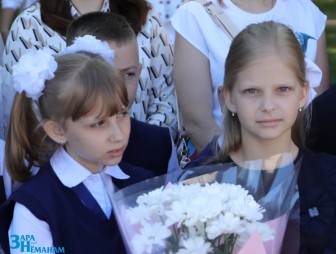 Последний звонок прозвучал сегодня для школьников Мостовского района