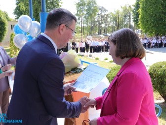 Последний звонок прозвучал сегодня для школьников Мостовского района