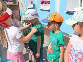 Мостовская районная библиотека подарила радость дошкольникам