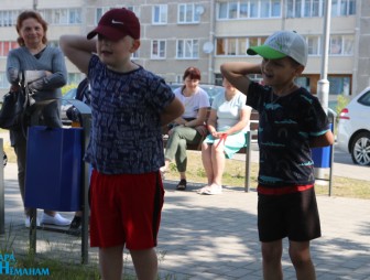 Мостовская районная библиотека подарила радость дошкольникам