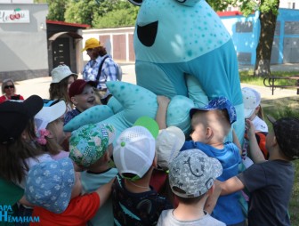 Мостовская районная библиотека подарила радость дошкольникам