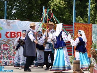 Свята фальклору ў Вялікіх Азёрках