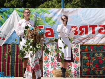Свята фальклору ў Вялікіх Азёрках