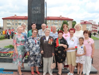 Прошлое - в наших сердцах! Будущее - в наших руках!