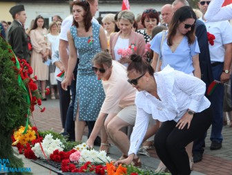 Прошлое - в наших сердцах! Будущее - в наших руках!