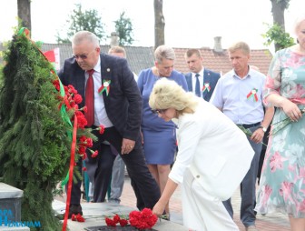 Прошлое - в наших сердцах! Будущее - в наших руках!