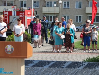 Прошлое - в наших сердцах! Будущее - в наших руках!