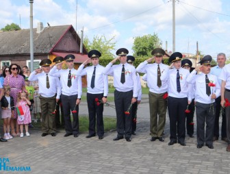 Прошлое - в наших сердцах! Будущее - в наших руках!