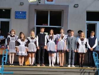 Линейка, посвящённая дню знаний 2023 год