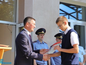 Линейка, посвящённая дню знаний 2023 год