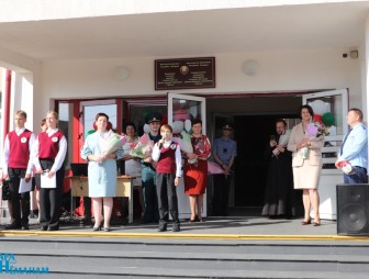 Линейка в Гимназии