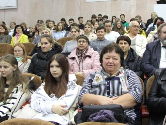 'Комсомолу - 105'