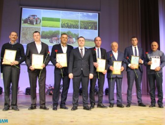На Мостовщине чествовали лучших аграриев