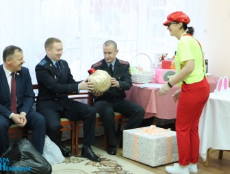 'Наши дети' и 'Профсоюзы детям'