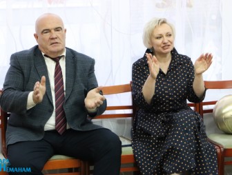 'Наши дети' и 'Профсоюзы детям'