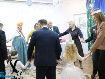 'Наши дети' и 'Профсоюзы детям'