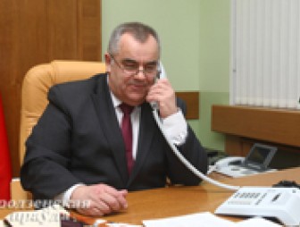 В субботу, 13 февраля, прямую линию с жителями области провел заместитель председателя облисполкома Владимир Дешко