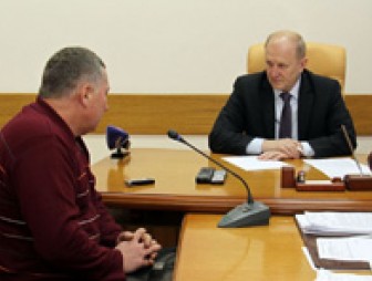 Председатель облисполкома Владимир Кравцов провел личный прием граждан