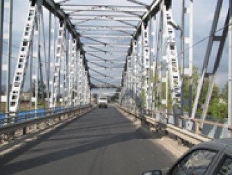 Правомостовский мост опять обновляется