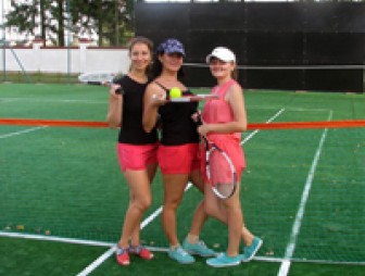 Большой теннис в Малых Степанишках