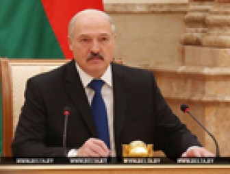 Лукашенко правительству: резать по живому, отбирая последние деньги у людей, никому не позволено
