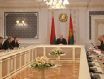 Лукашенко не видит необходимости менять курс, которого придерживается государство