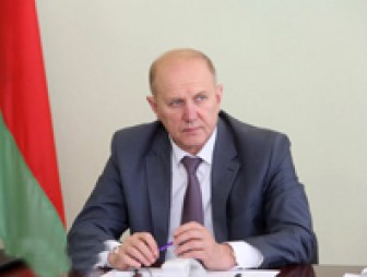 Председатель облисполкома Владимир Кравцов провел прием граждан в Сморгонском районе