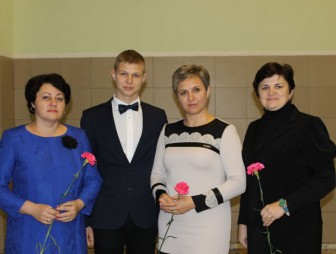 В День матери в Мостовском районном центре культуры состоялся праздничный концерт
