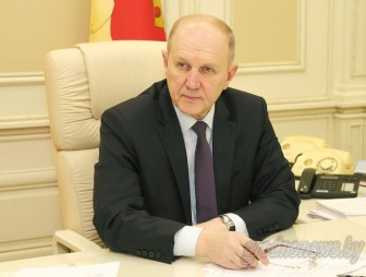 Прямую линию с жителями Принеманского региона провел председатель облисполкома Владимир Кравцов