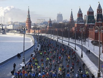 В Москве прошел велопарад при 28 градусах мороза