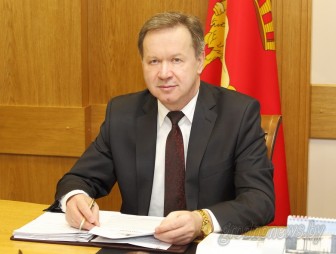 Во время субботней прямой линии на связи с жителями области был председатель областного Совета депутатов Игорь Жук