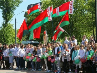 Торжественный митинг, посвященный Дню Государственного герба и Государственного флага, прошел в Гродно