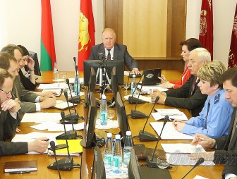 Совместное заседание Совета по демографической безопасности Гродненской области и комиссии по делам несовершеннолетних прошло в облисполкоме