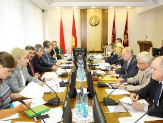 Перспективы социально-экономического развития Беларуси обсудили в Гродно