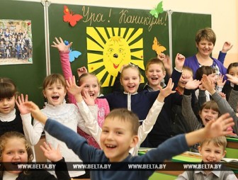 Осенние каникулы в этом году в белорусских школах продлятся 10 дней