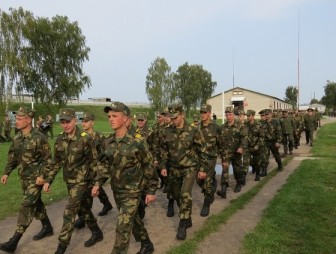 Участвующие в учениях «Запад-2017» российские танкисты приехали в Слоним