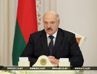 Лукашенко отмечает проблемные моменты с исполнительской дисциплиной и работой с обращениями граждан