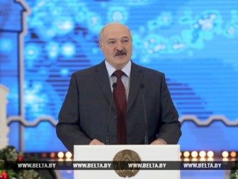 Александр Лукашенко: в современном быстро меняющемся мире белорусам важно не потерять свою идентичность