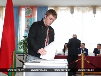 Явка избирателей на местных выборах в Беларуси на 14.00 составляет более 55%