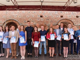 В Кореличском районе состоялась церемония вручения стипендий Фонда мира лучшим учащимся и студентам Гродненщины