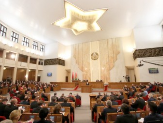 Белорусские депутаты приняли во втором чтении поправки в закон о массовых мероприятиях