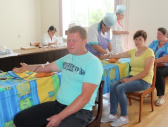 Мостовчане приняли активное участие в акции, посвящённой Всемирному дню донора крови