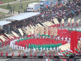 Массовое театрализованное представление 'Мой родны кут' в честь Дня Независимости в Минске
