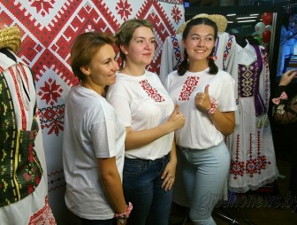 Более 1500 селфи в вышиванках прислали белорусы на конкурс БРСМ