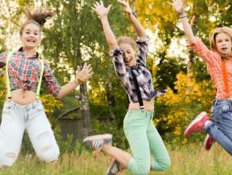 В Мостовском районном центре творчества детей и молодёжи царит летнее настроение