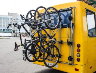 На Августовский канал начал курсировать автобус с креплениями для велосипедов