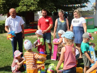 Акция «Профсоюзы — детям» проходит в Гродненской области